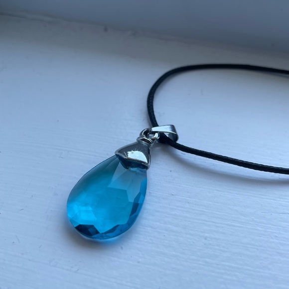 Sword Art Online Yui’s Necklace - Picture 3 of 4